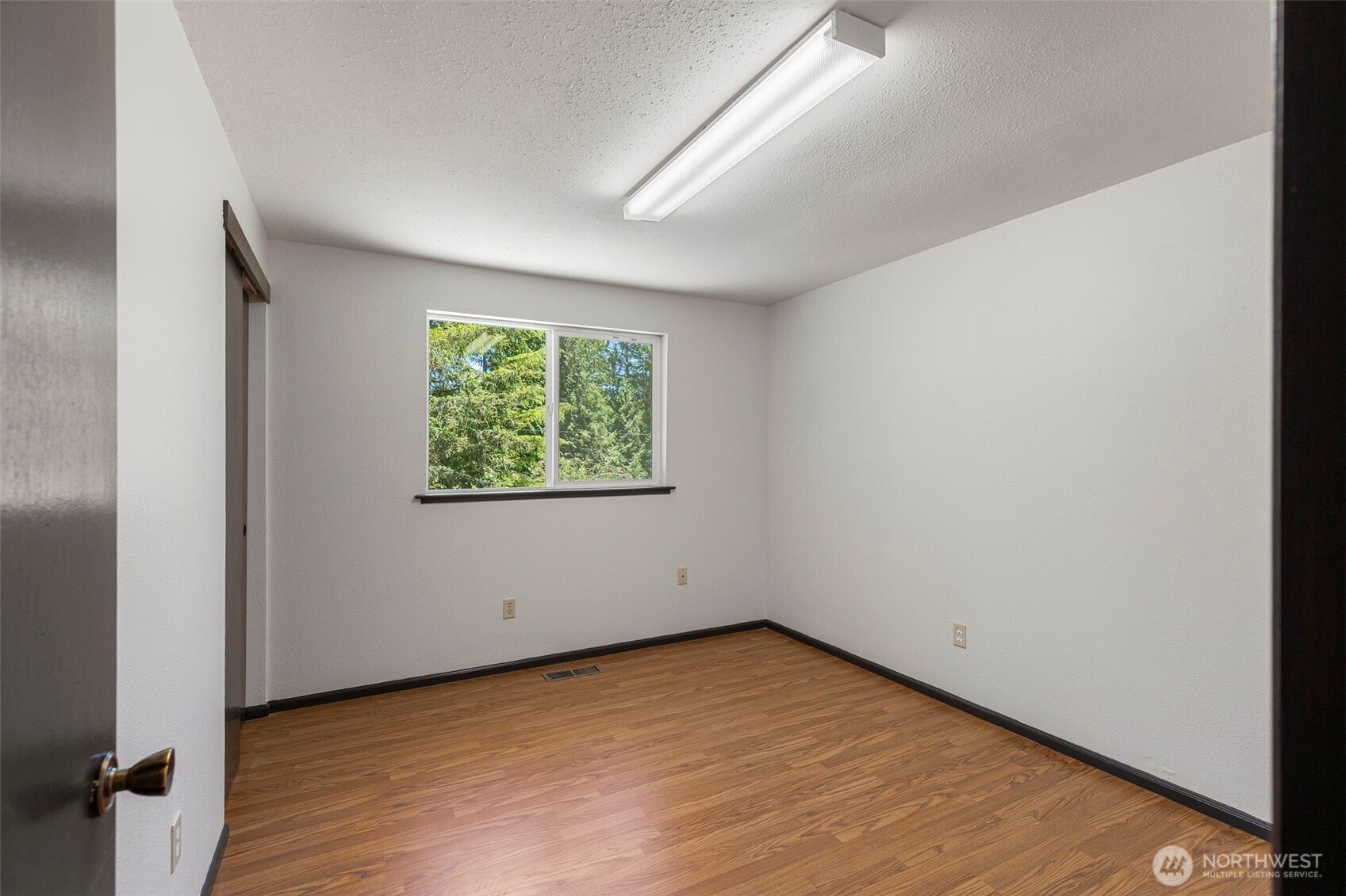 14203 Thomas Drive Property Photo 23