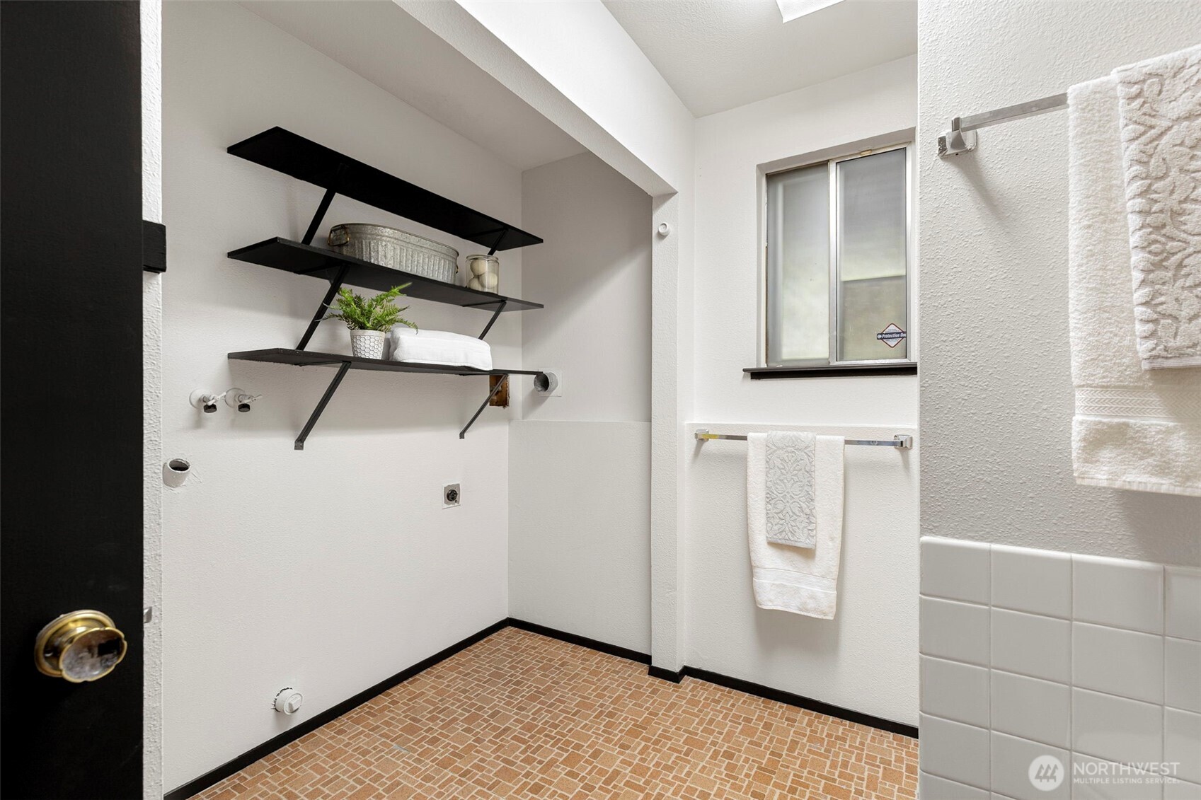 14203 Thomas Drive Property Photo 28