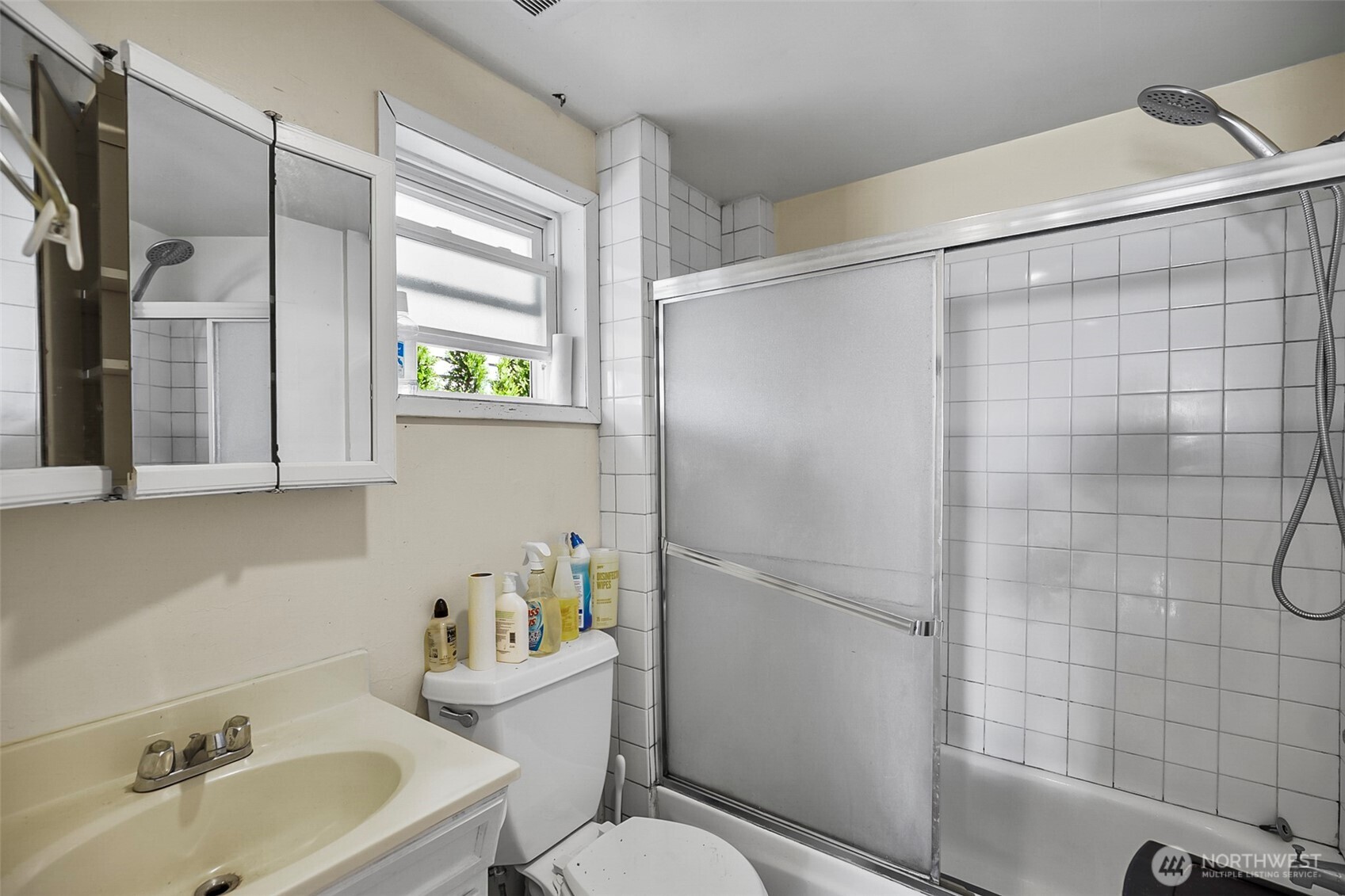2512 Cedar Street Property Photo 20