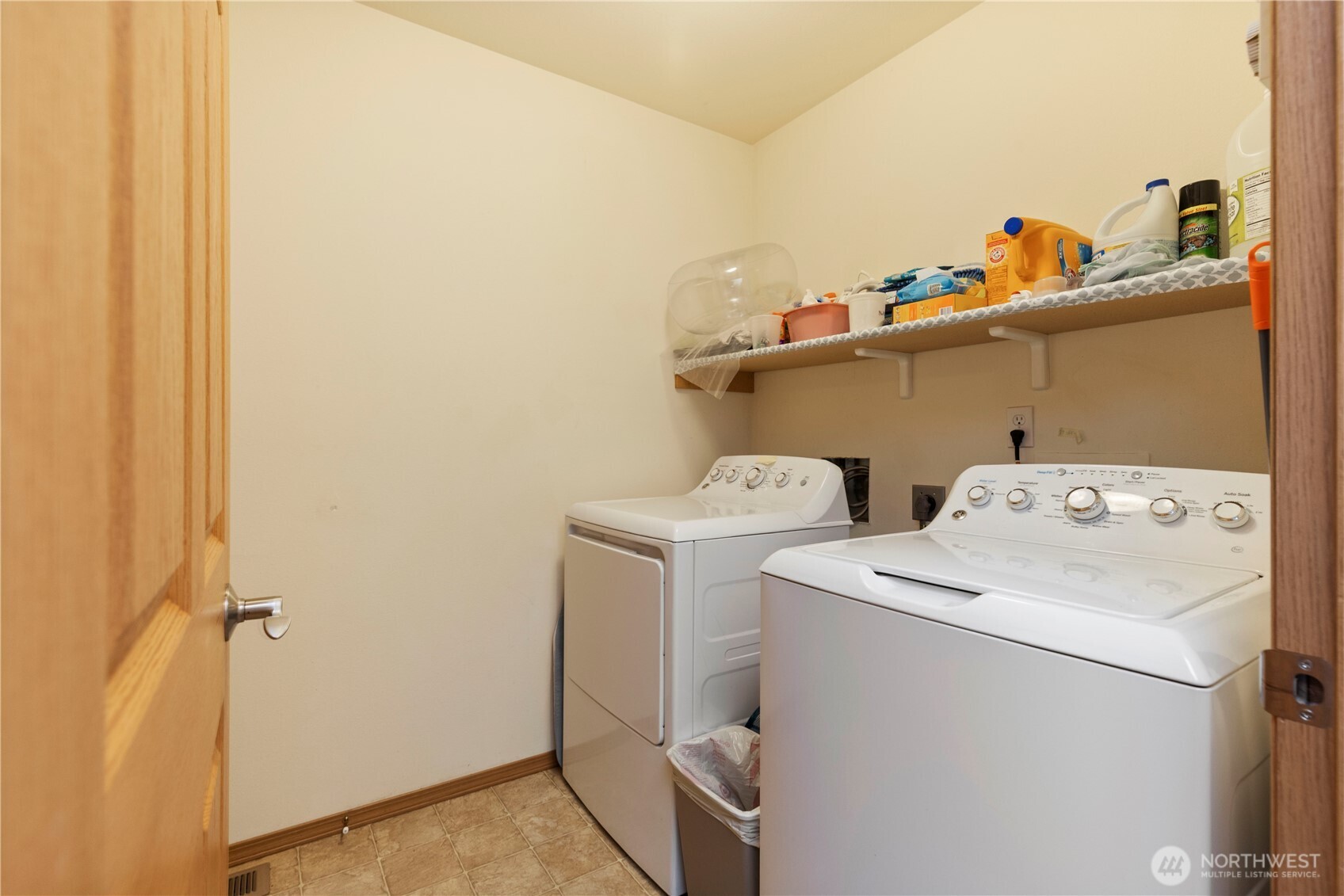 1379 Ne Big Berry Loop Property Photo 28