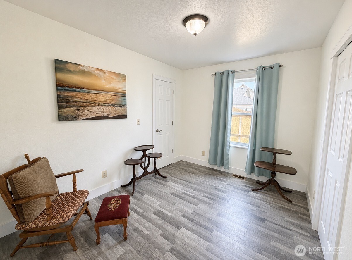 105 22nd Street Property Photo 7