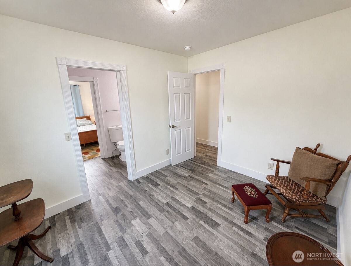 105 22nd Street Property Photo 8