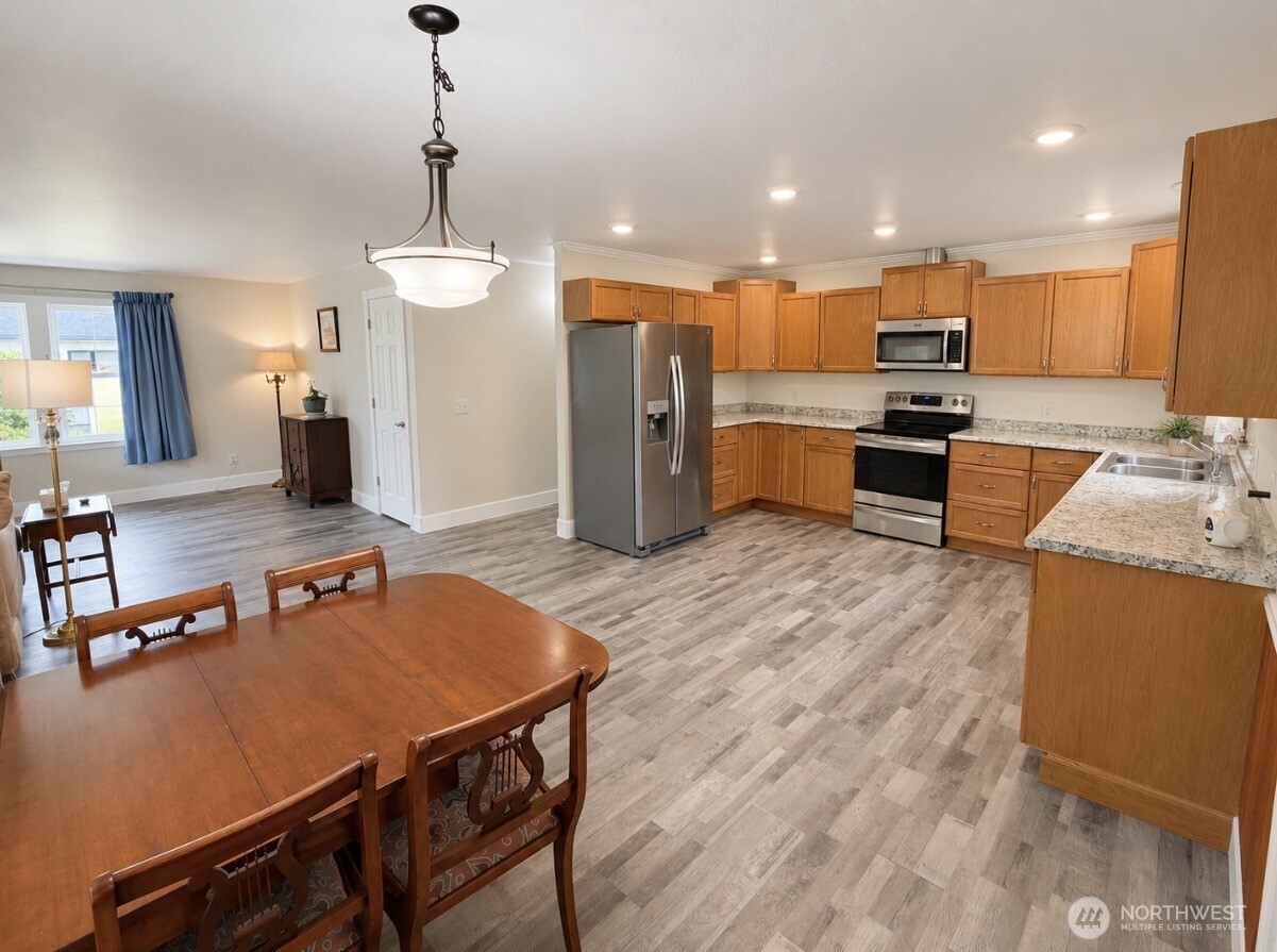 105 22nd Street Property Photo 22