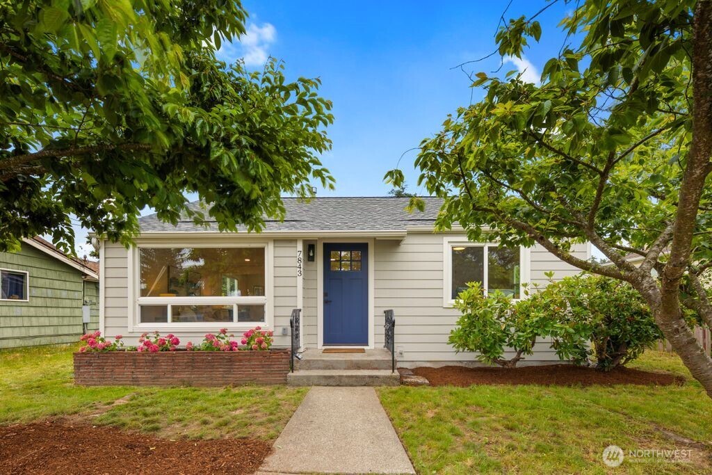 7843 Yakima Avenue Property Photo 1