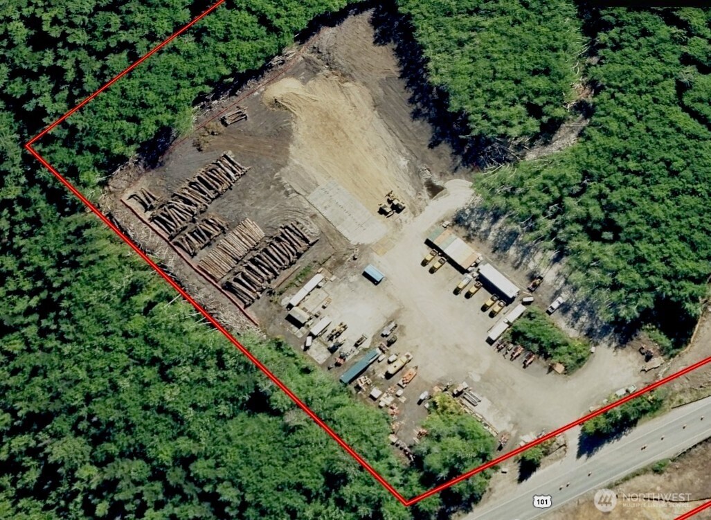 7507 Us Highway 101 Property Photo 4