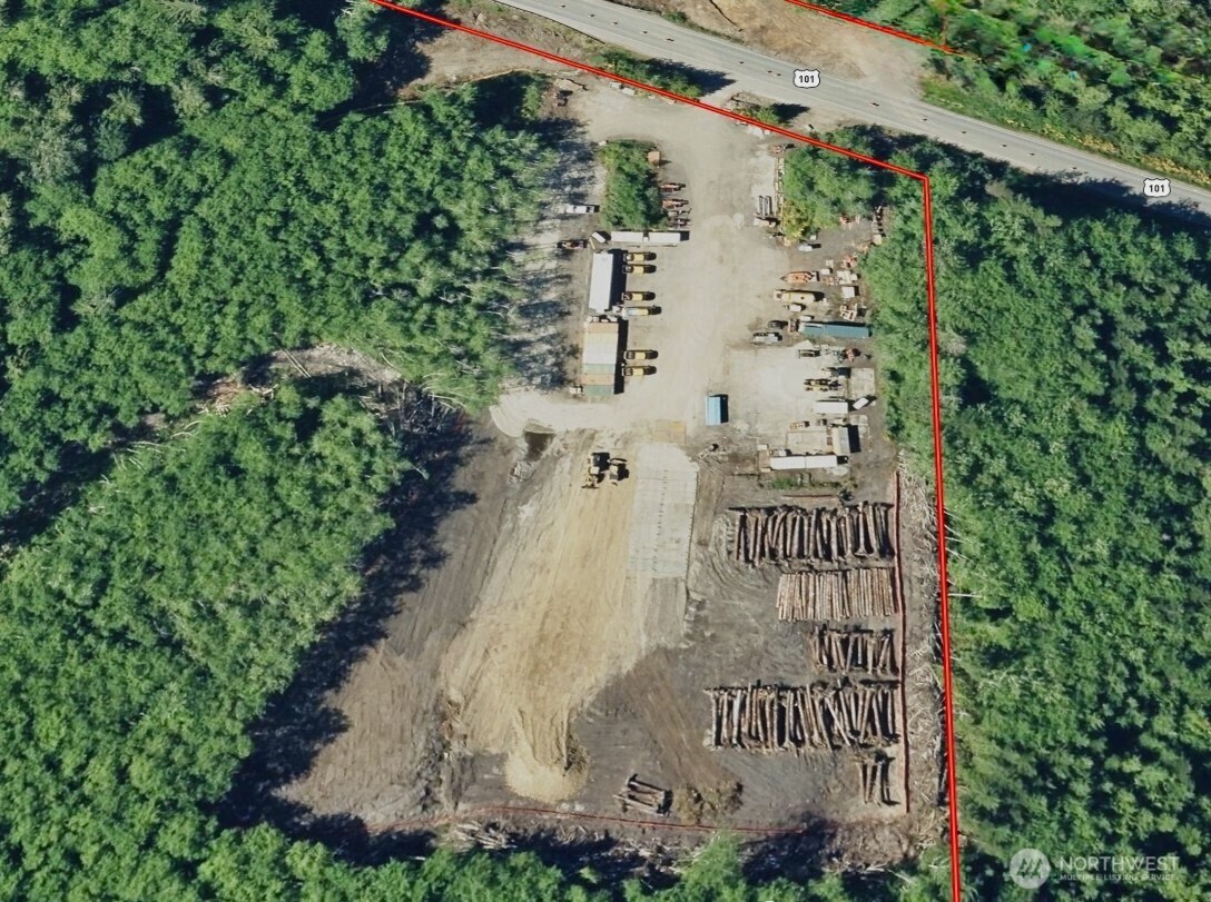 7507 Us Highway 101 Property Photo 10