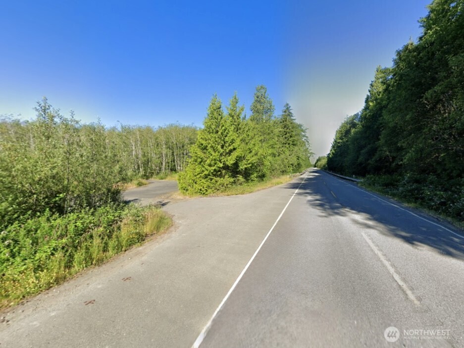 7507 Us Highway 101 Property Photo 27