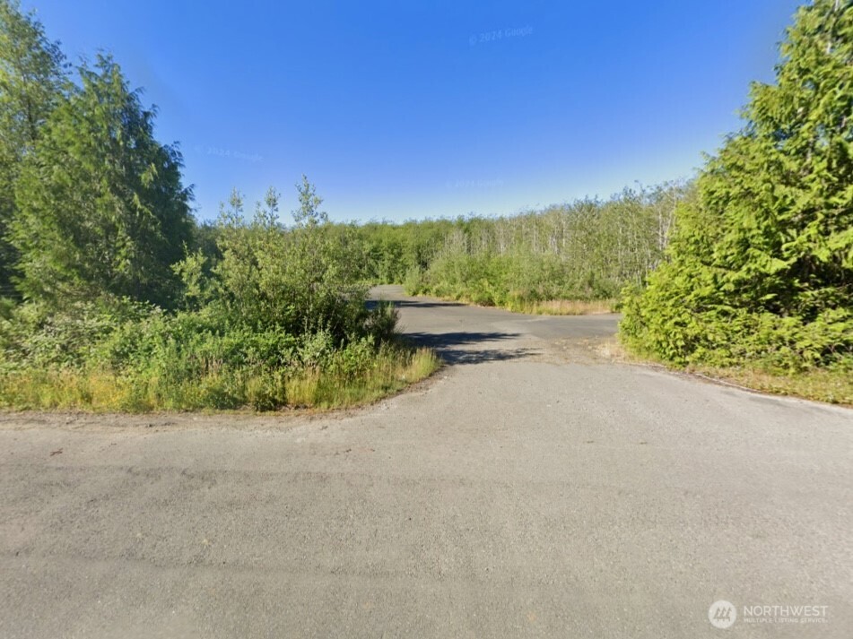 7507 Us Highway 101 Property Photo 28