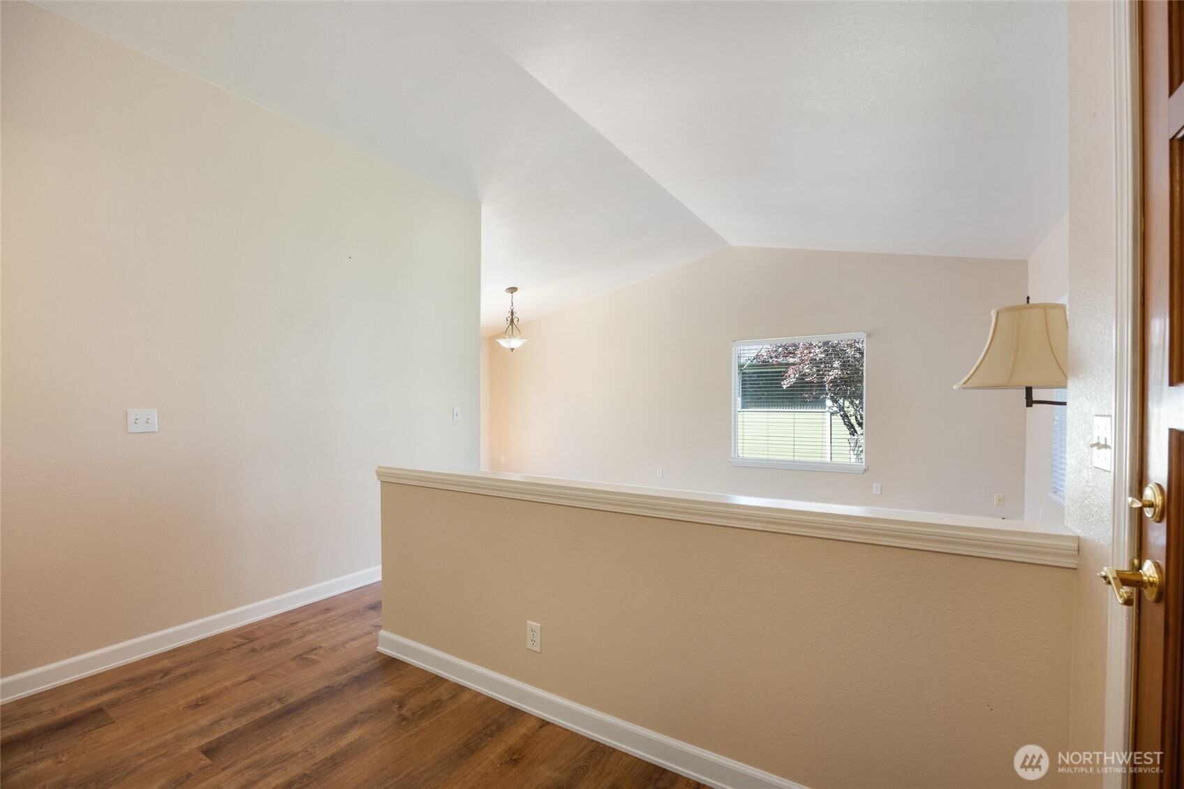 2214 S Belair Drive Property Photo 5