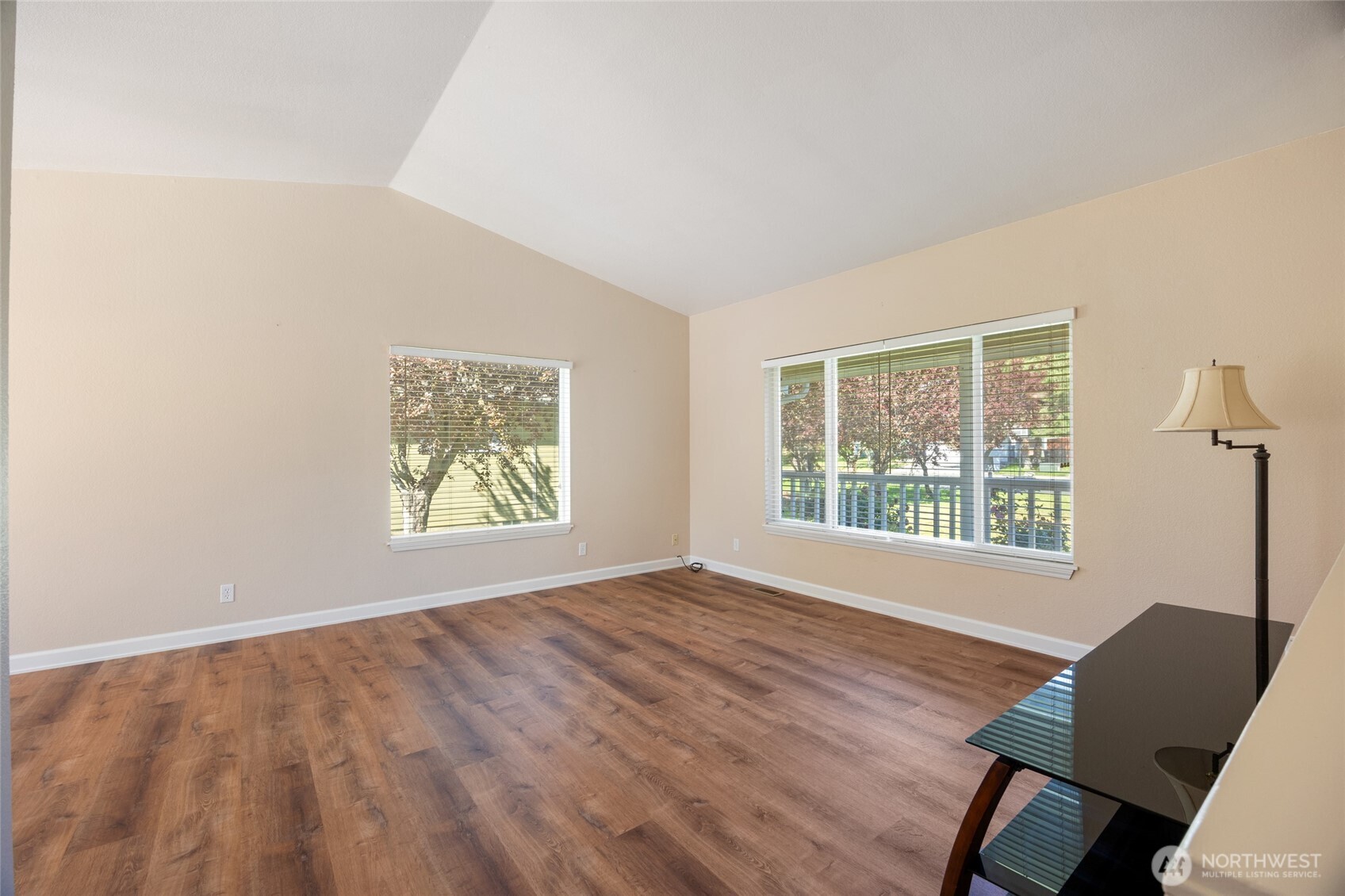 2214 S Belair Drive Property Photo 6