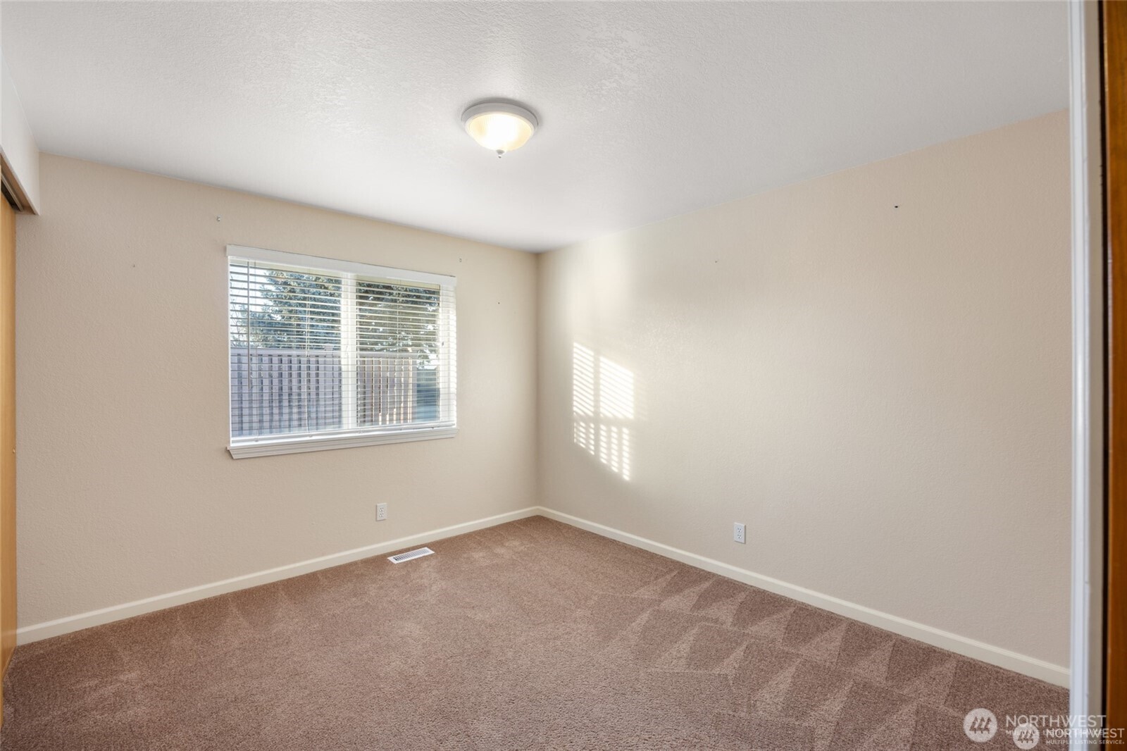 2214 S Belair Drive Property Photo 18