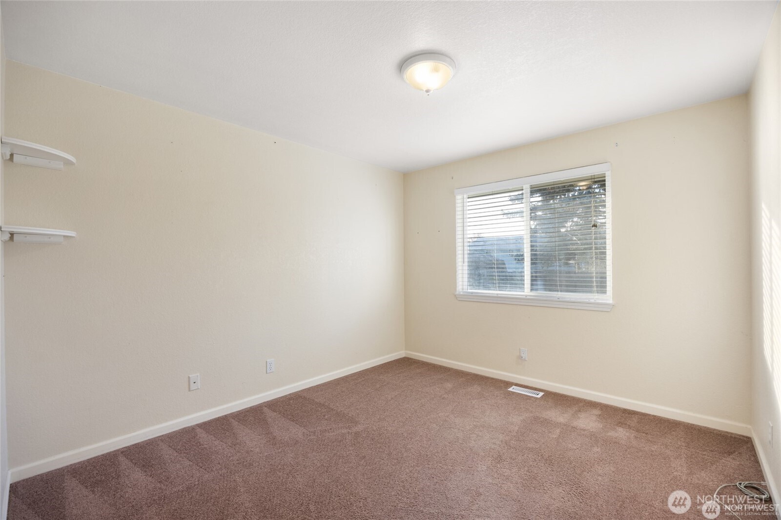 2214 S Belair Drive Property Photo 20