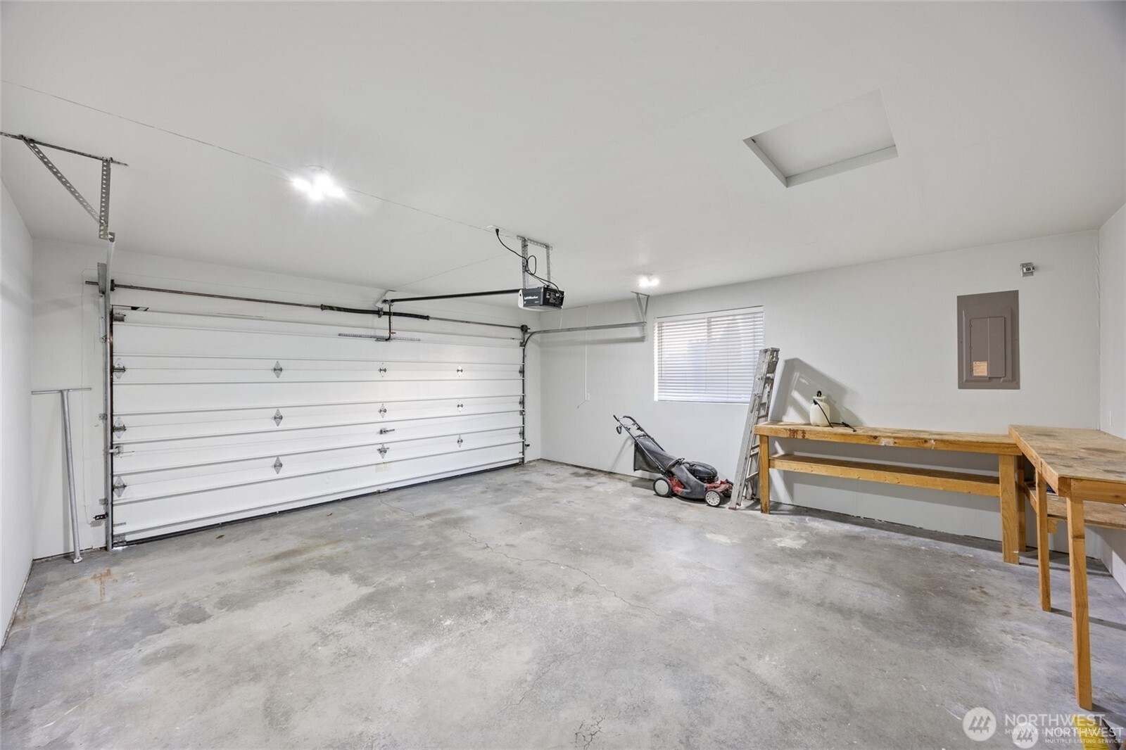 2214 S Belair Drive Property Photo 24