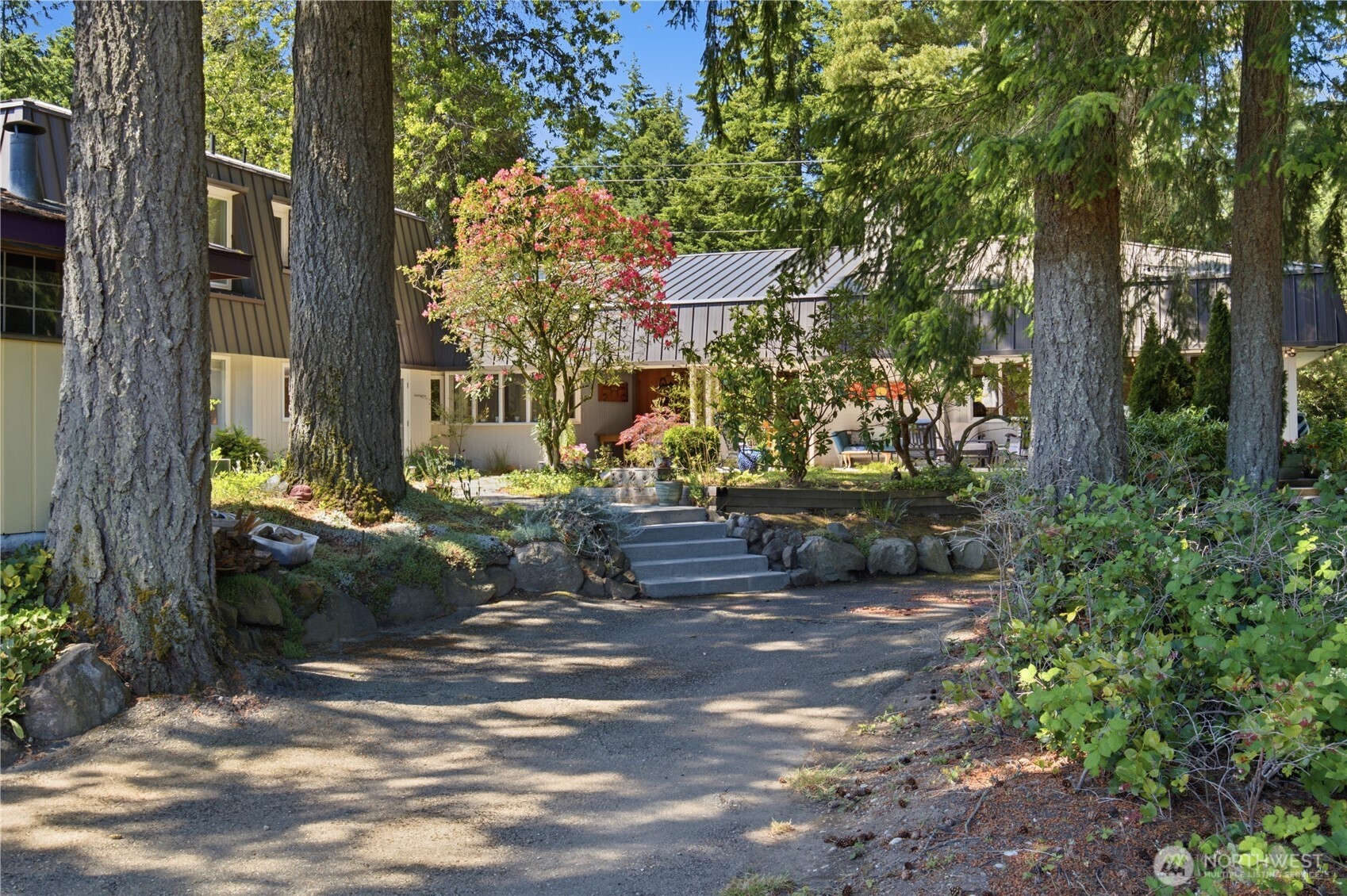 3050 Se Mullenix Road Property Photo 1