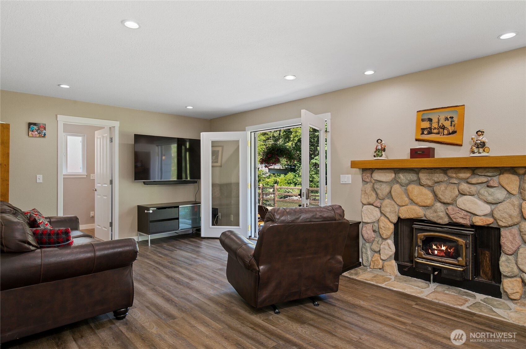 14844 437th Place Property Photo 3