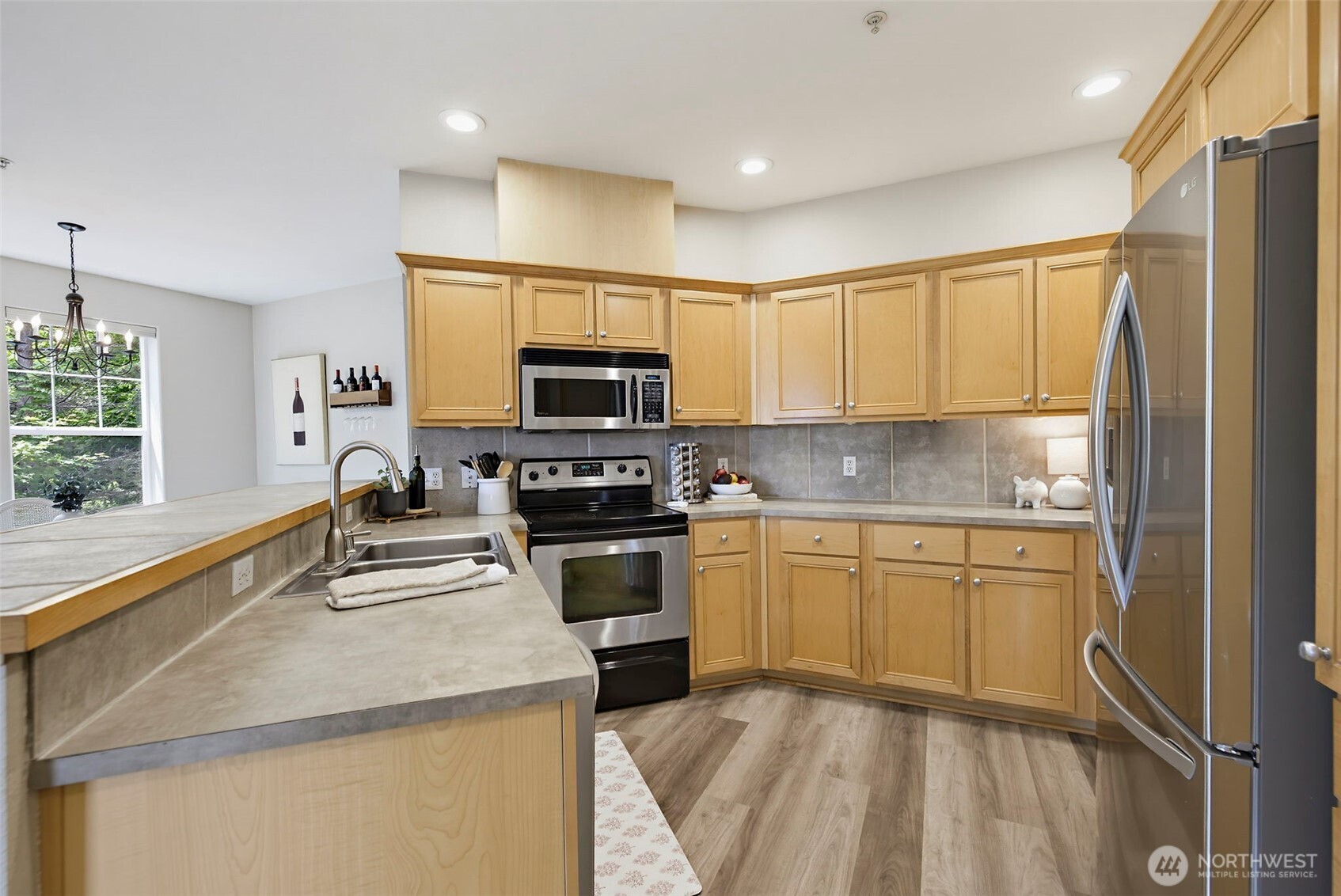 7705 Fairway Avenue 204 Property Photo 13