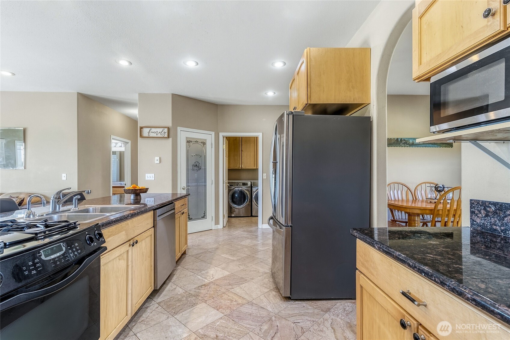 219 Reeds Road Property Photo 8