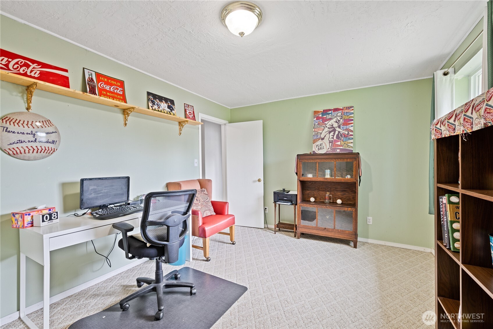 3284 Oak Street Property Photo 21