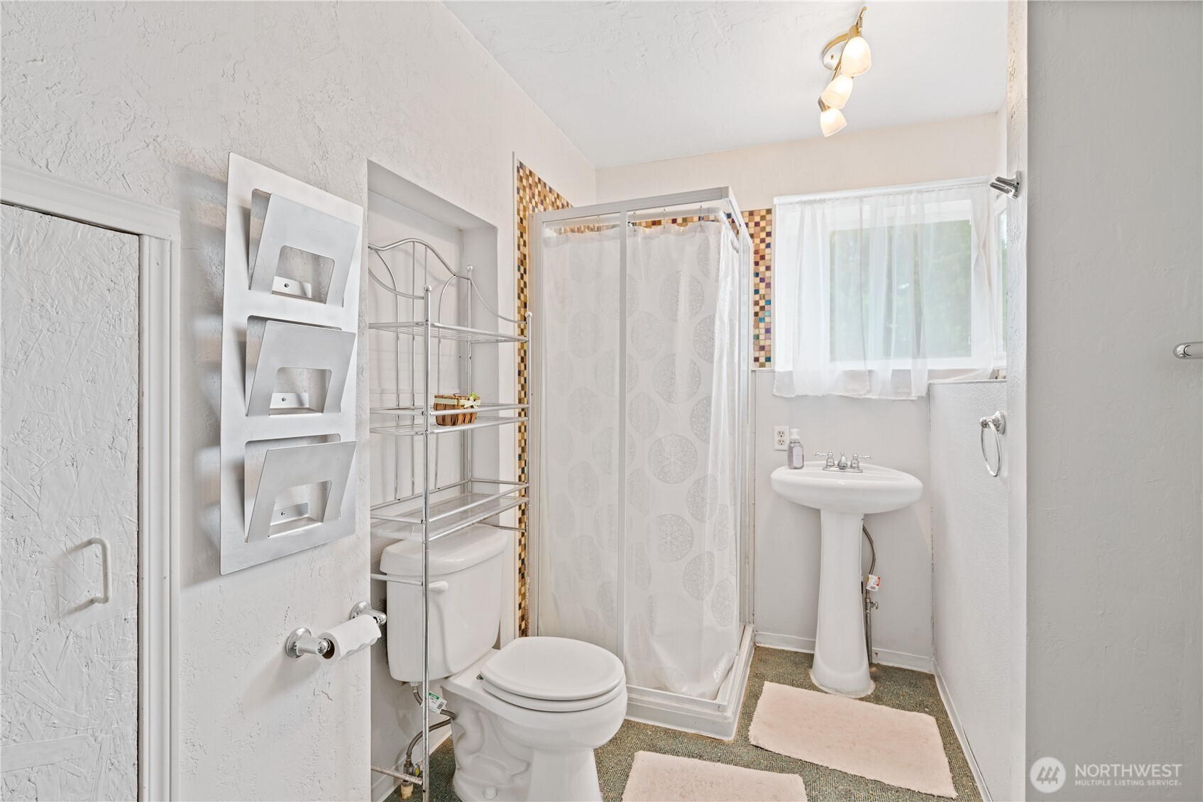 3284 Oak Street Property Photo 22