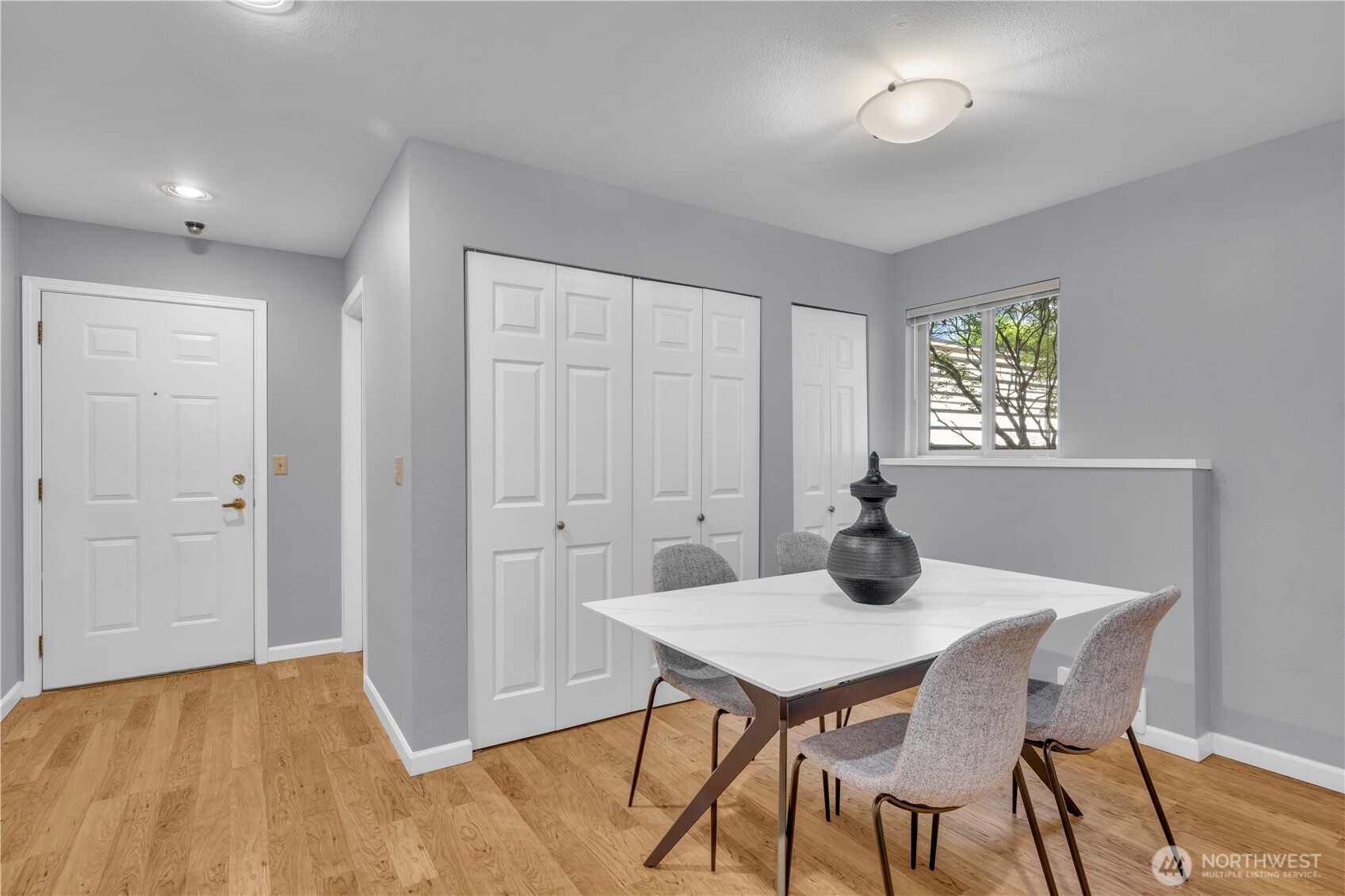 605 5th Street B102 Property Photo 1