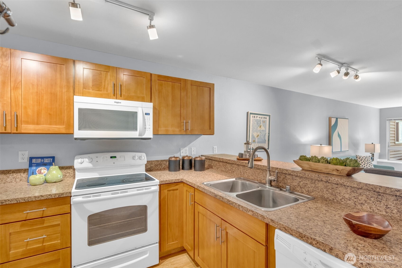 605 5th Street B102 Property Photo 8