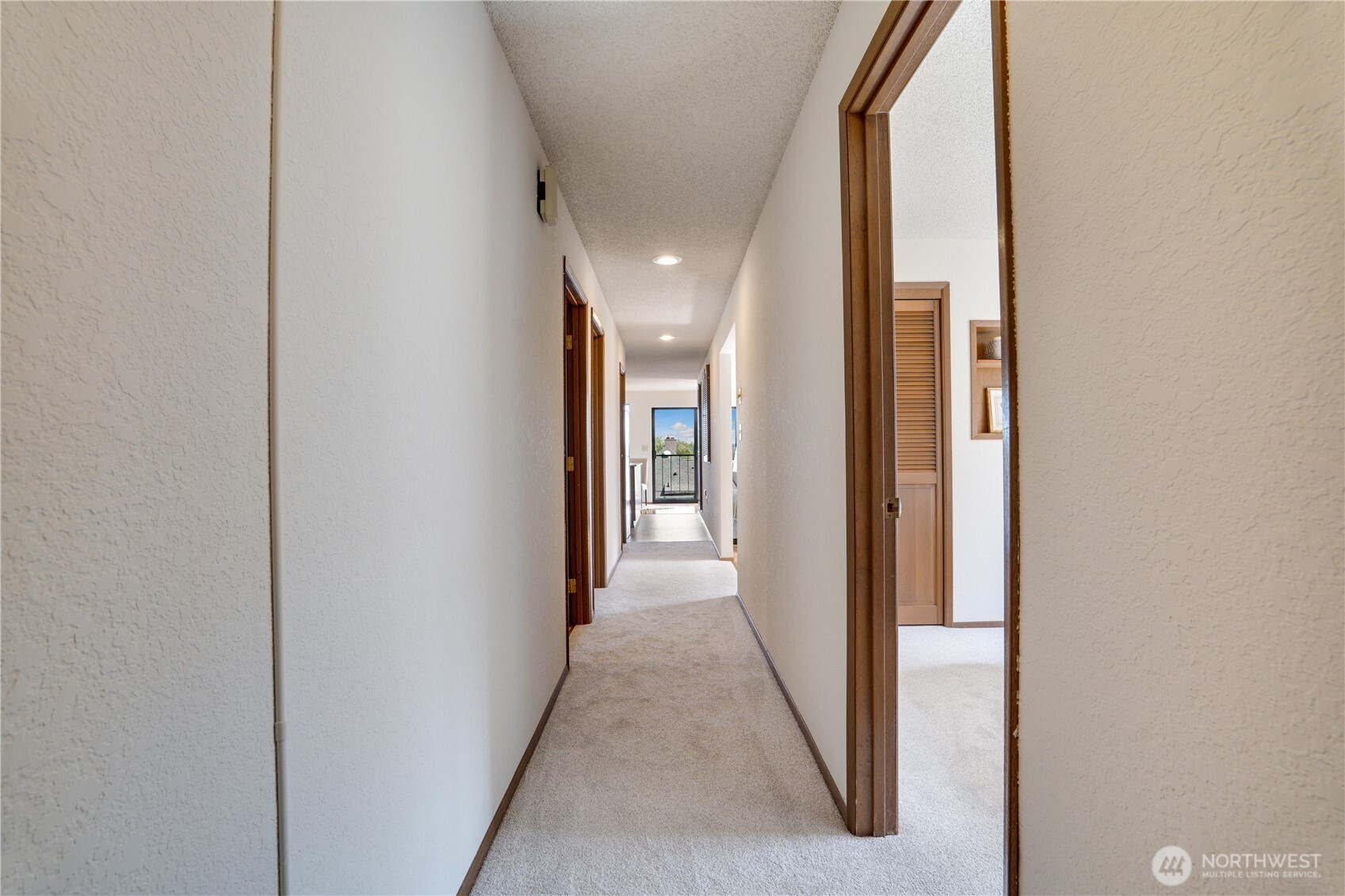 809 N G Street 201 Property Photo 17