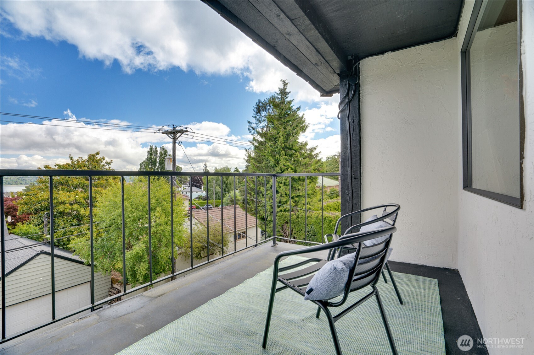 809 N G Street 201 Property Photo 29