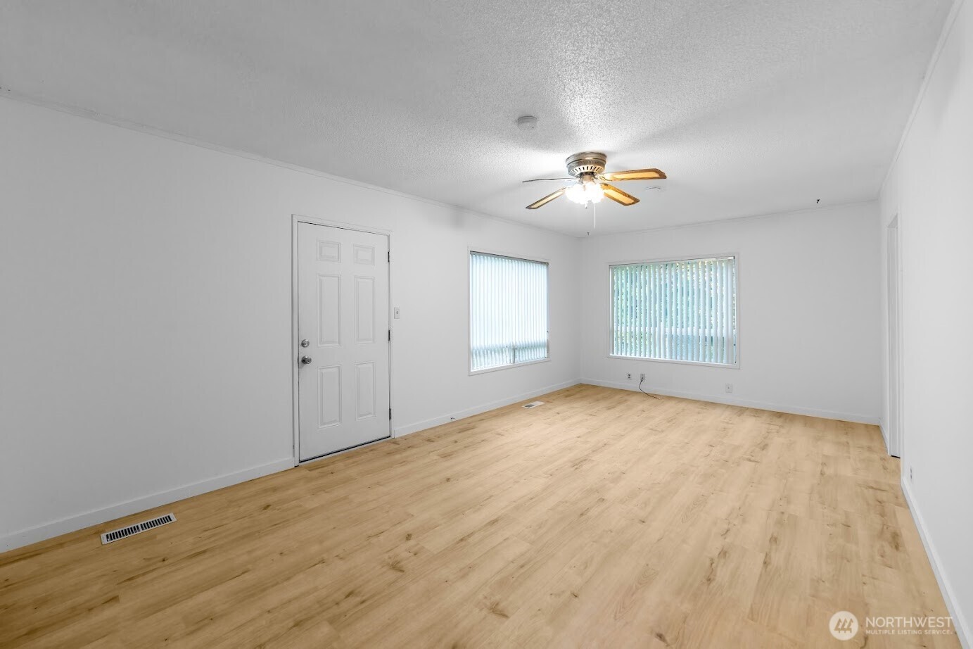 12836 160th Avenue Property Photo 3