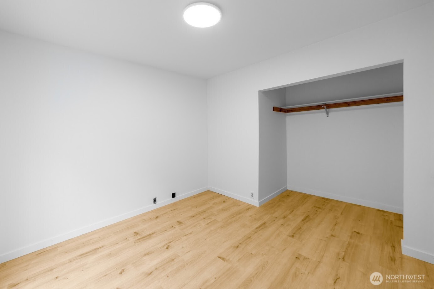12836 160th Avenue Property Photo 10