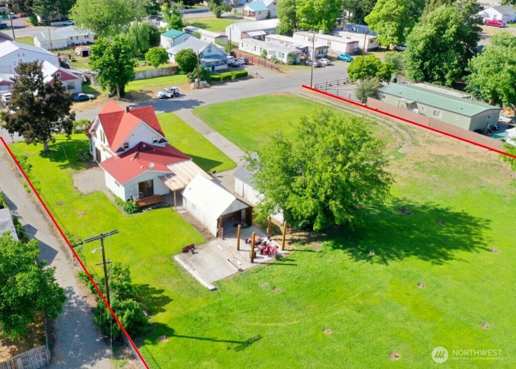 873 1st Avenue Property Photo 26