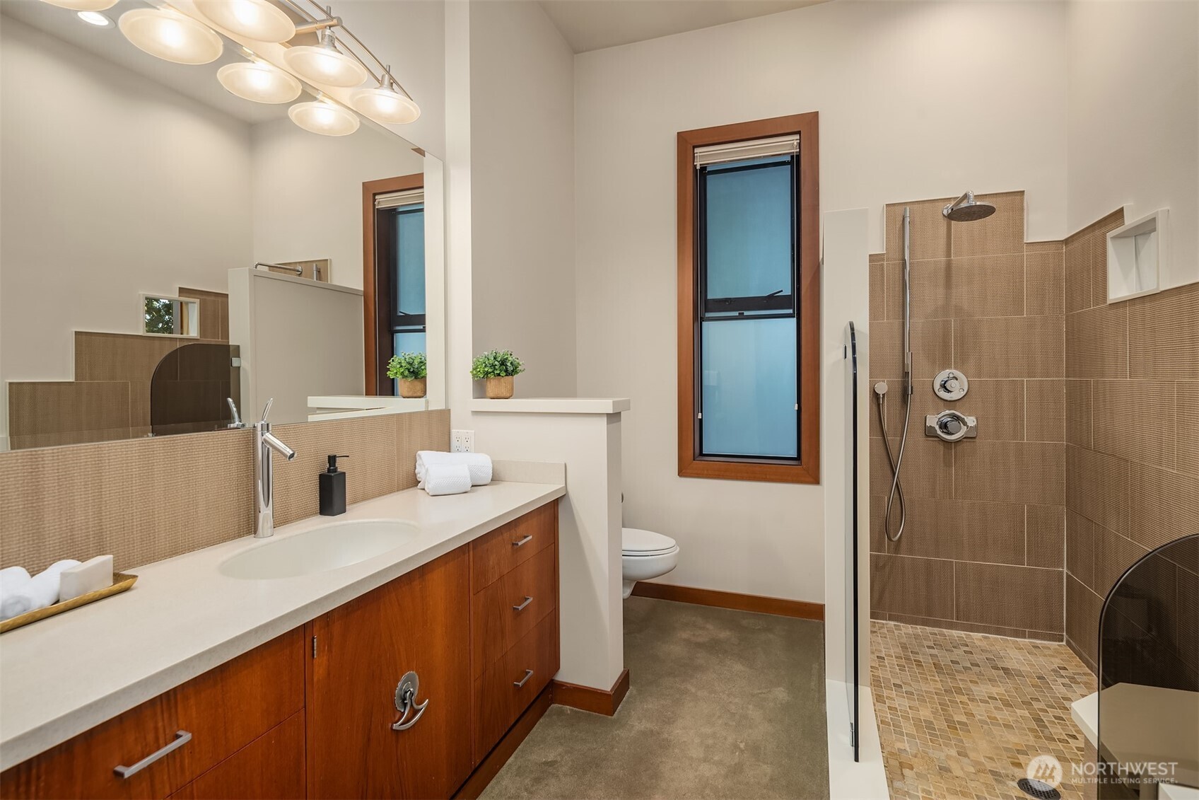 10929 Se Lake Road Property Photo 33
