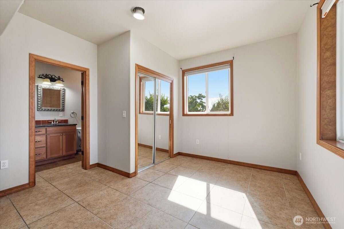 22 Washington Street Property Photo 26