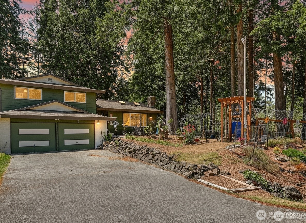 8210 University Point Circle Property Photo 1