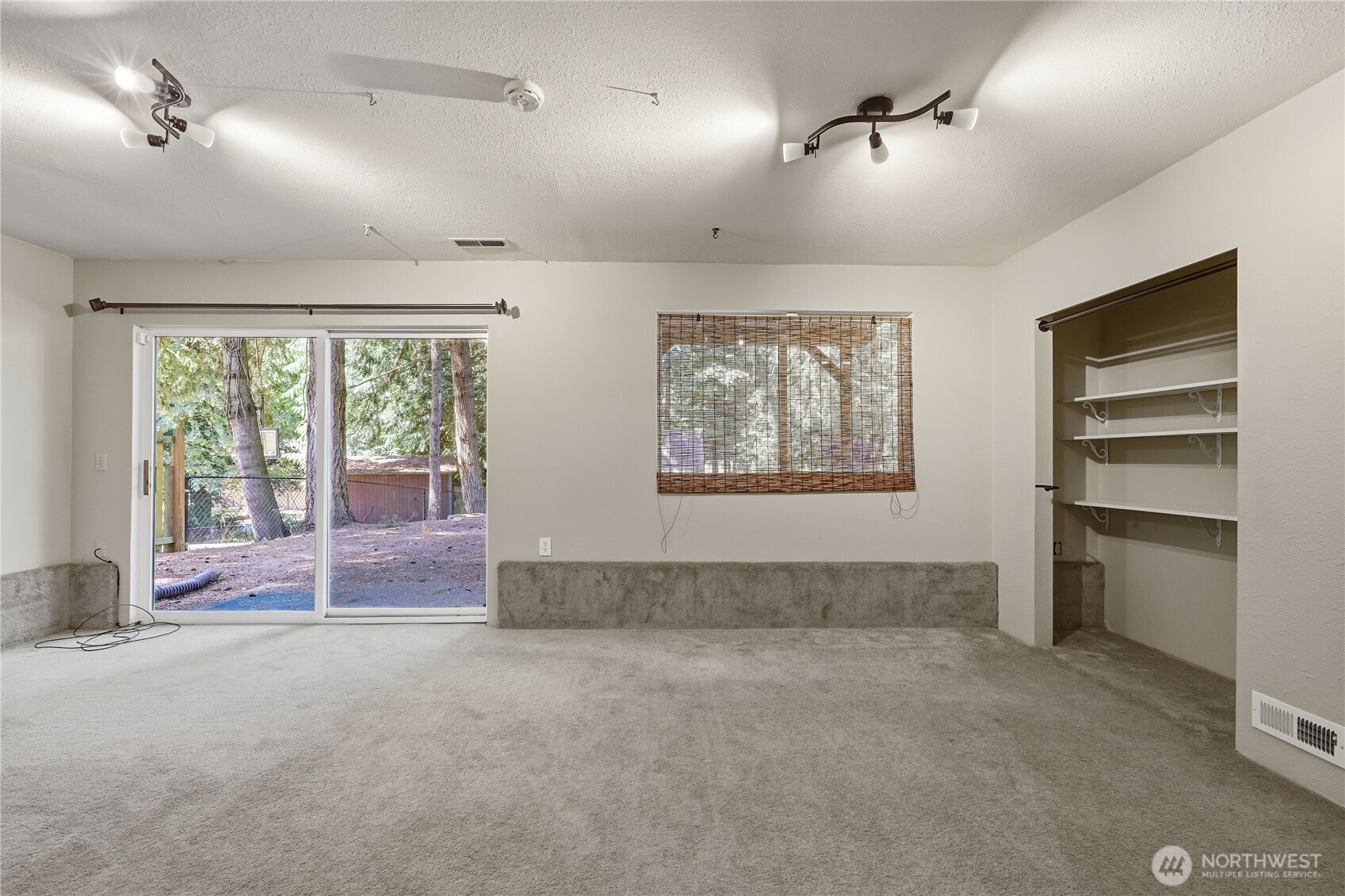 8210 University Point Circle Property Photo 29