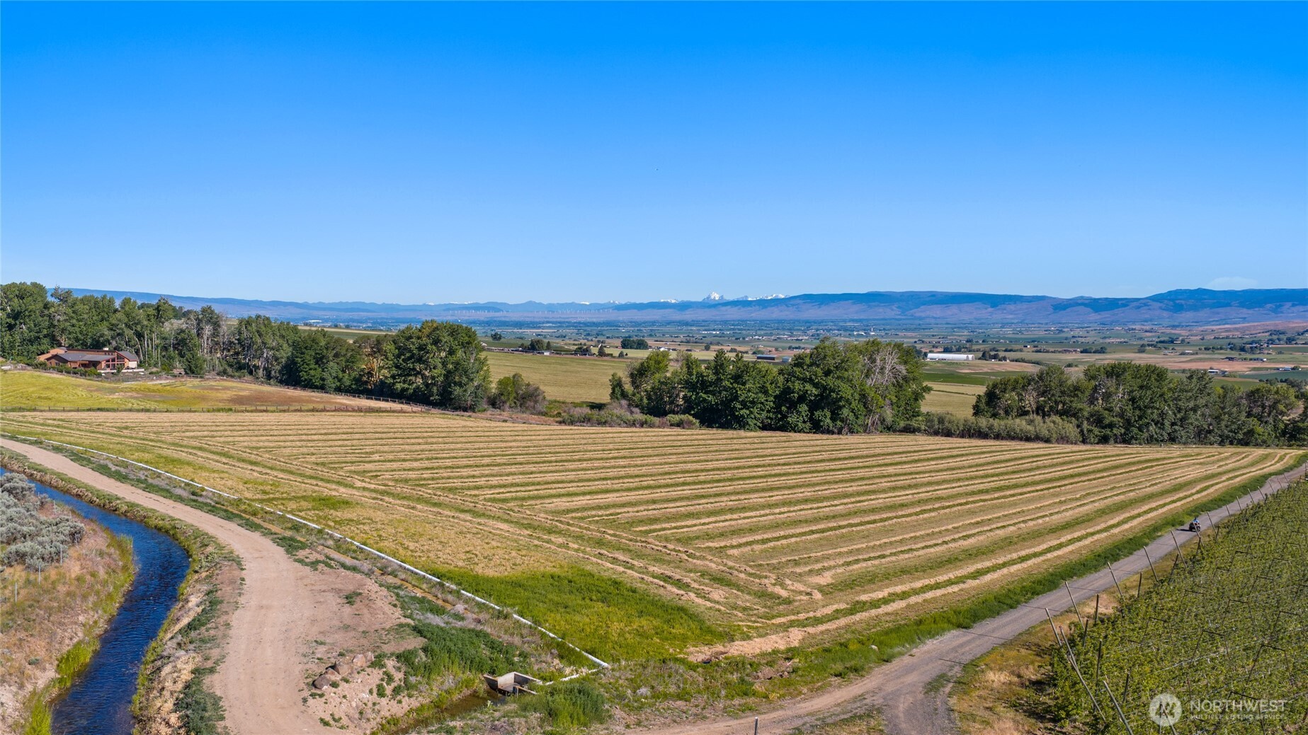 2 Borland Property Photo 9