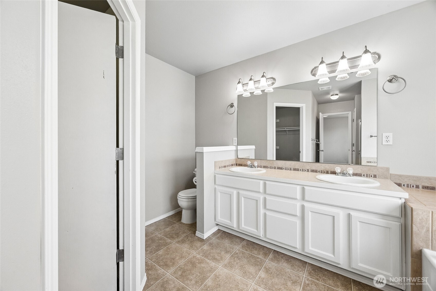 11222 186th Street Ct Property Photo 21