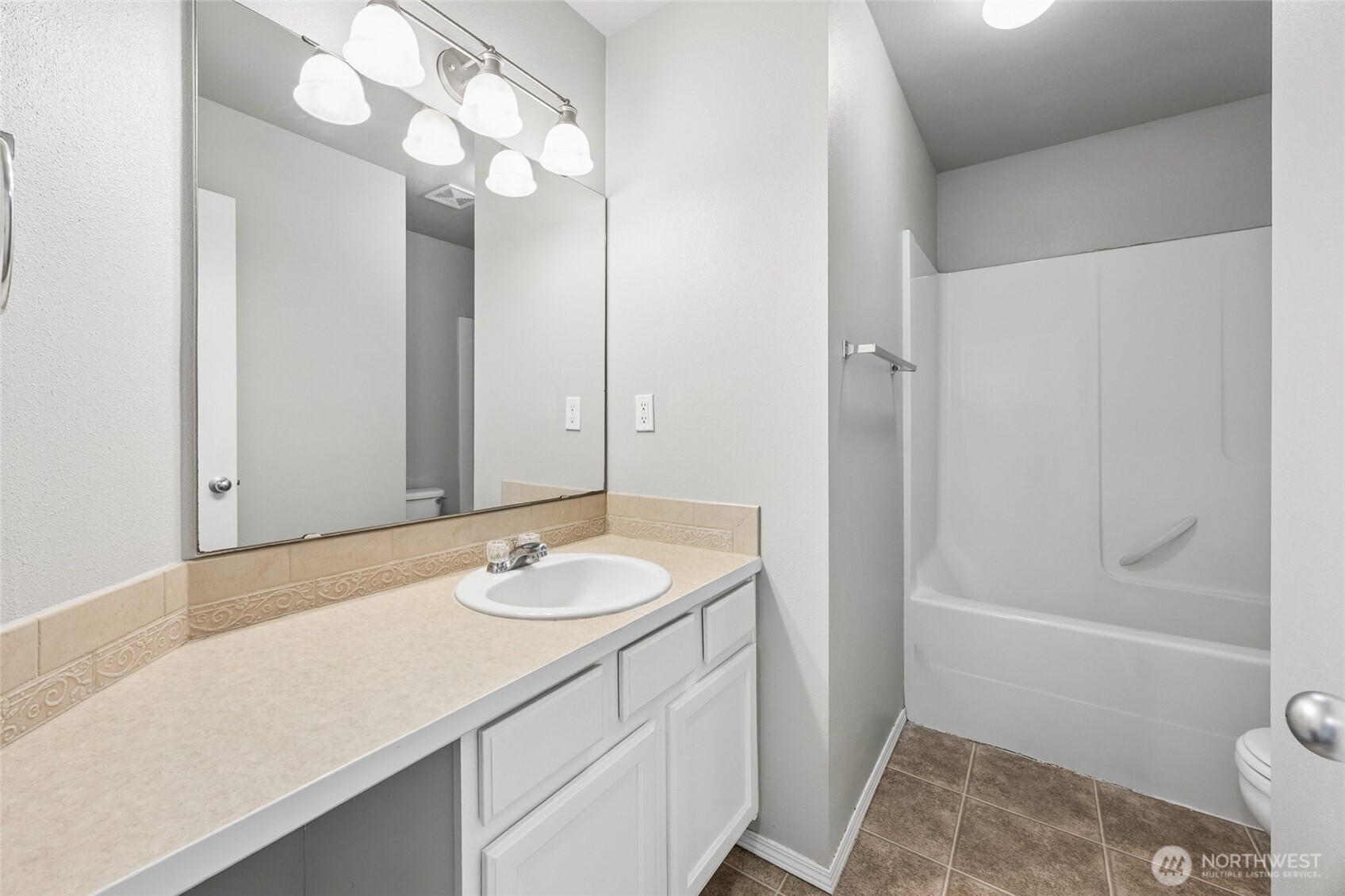 11222 186th Street Ct Property Photo 28