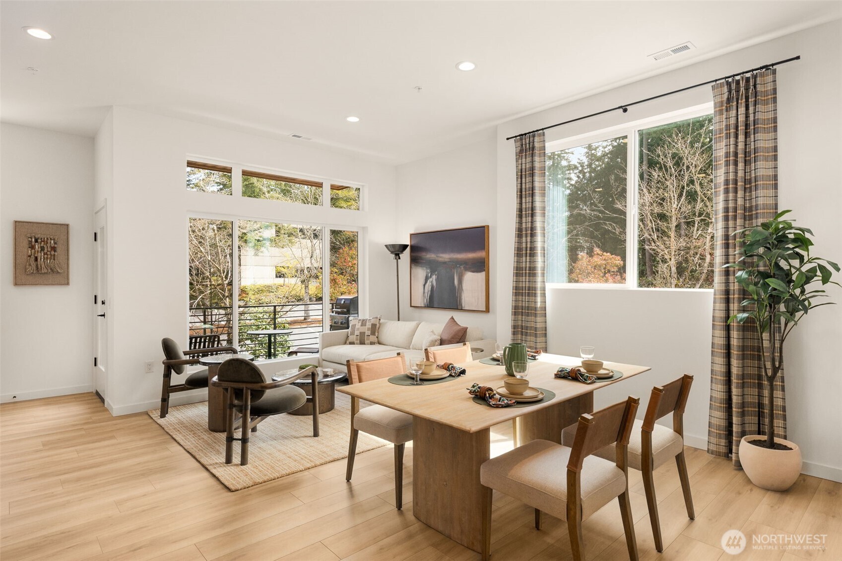3162 160th Place Property Photo 10