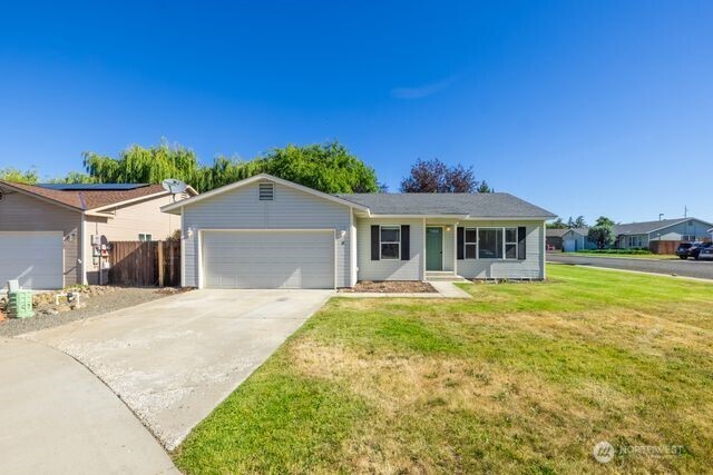 111 E Queen Place Property Photo 1