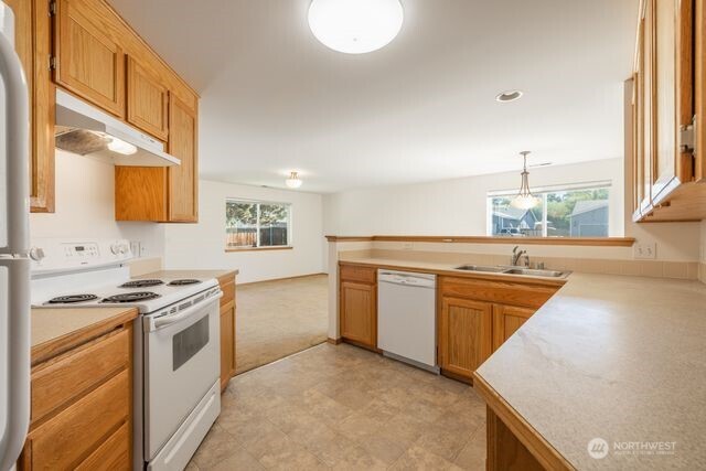 111 E Queen Place Property Photo 6