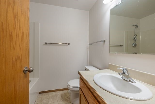 111 E Queen Place Property Photo 18