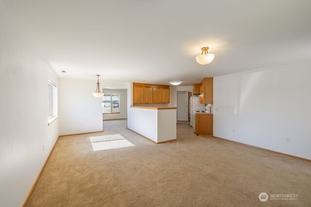 111 E Queen Place Property Photo 19