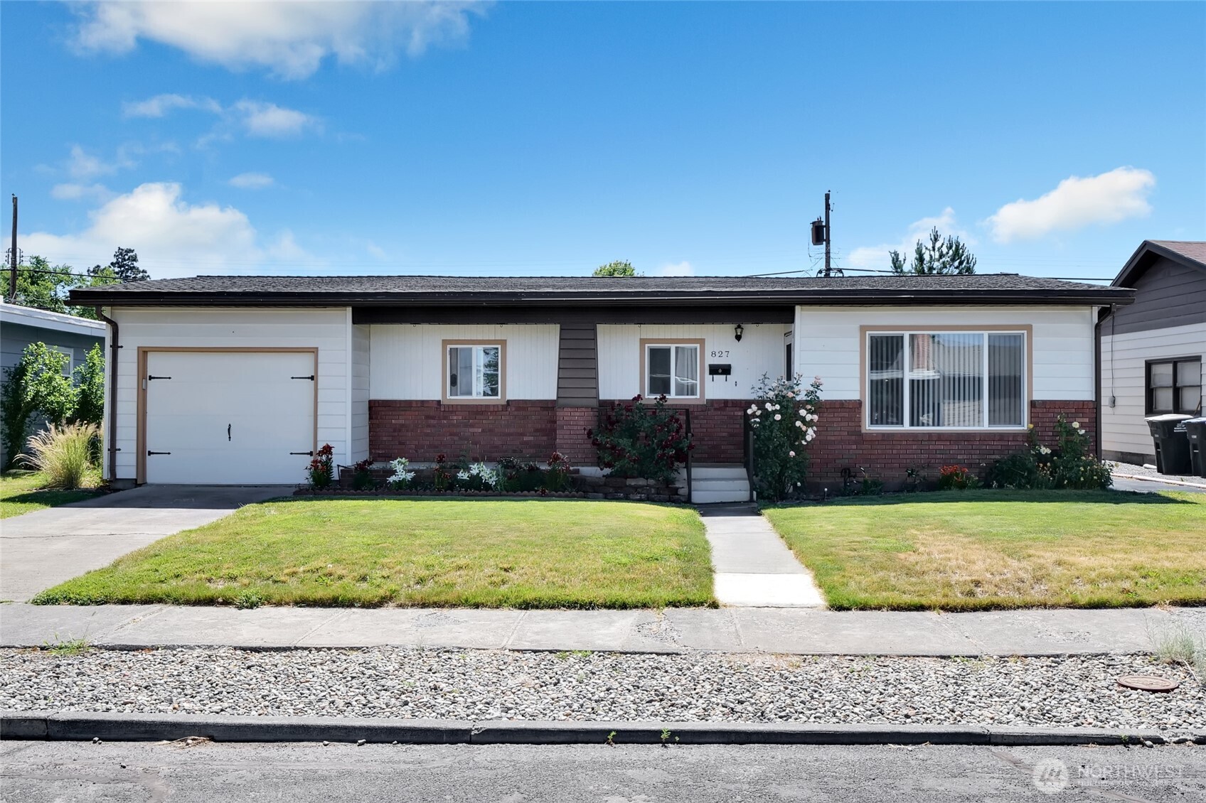827 S Juniper Drive Property Photo 4