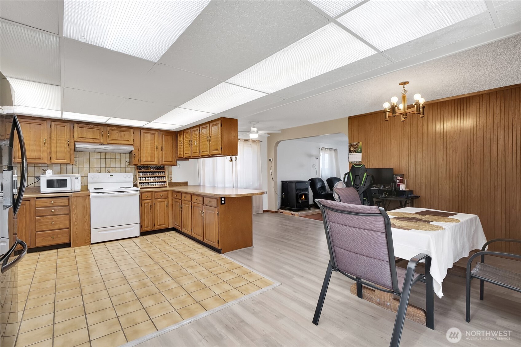 827 S Juniper Drive Property Photo 15