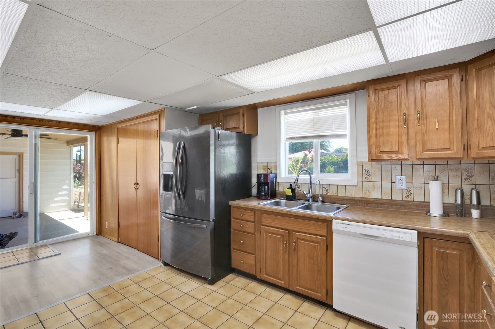 827 S Juniper Drive Property Photo 19