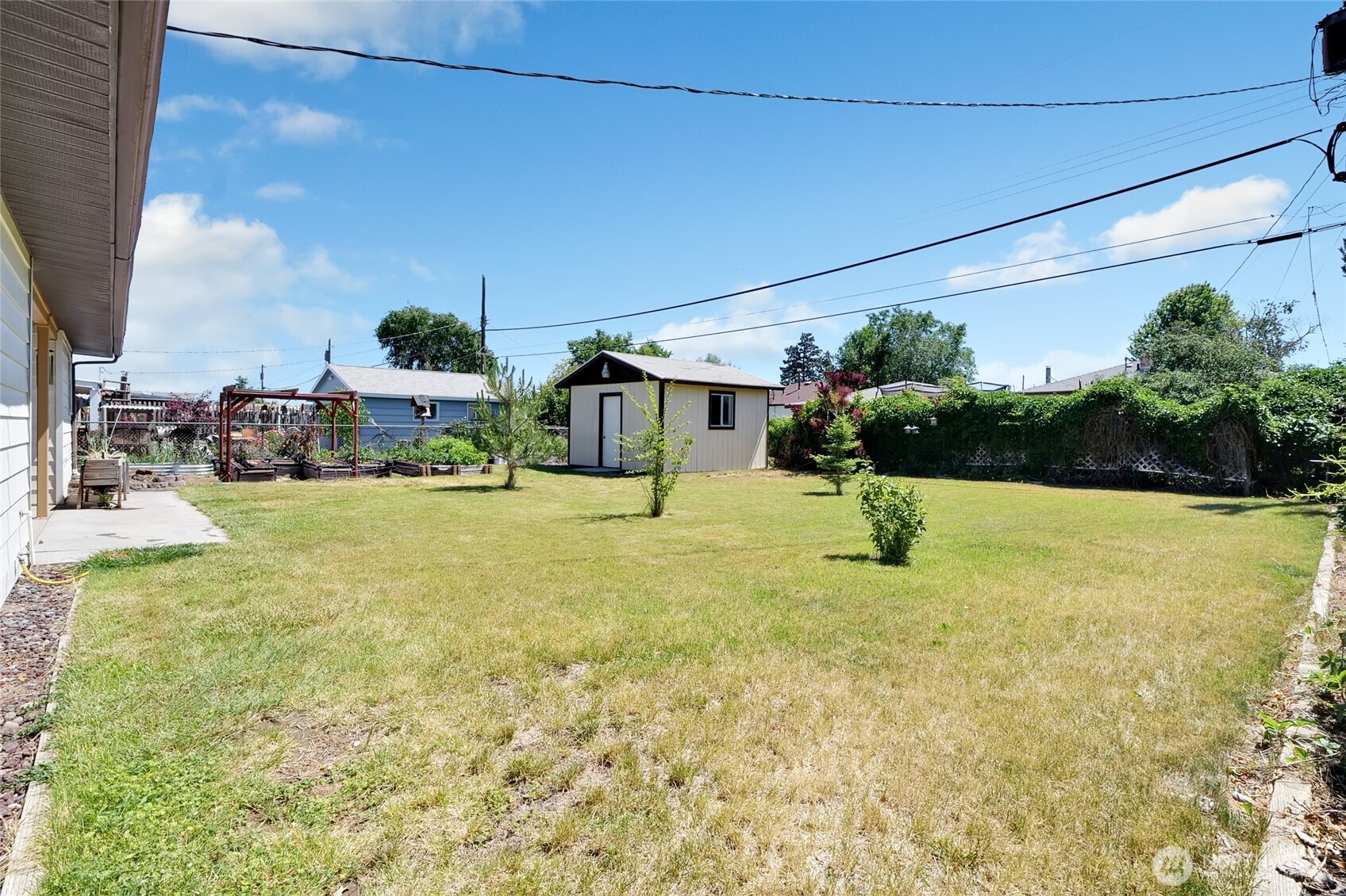 827 S Juniper Drive Property Photo 34