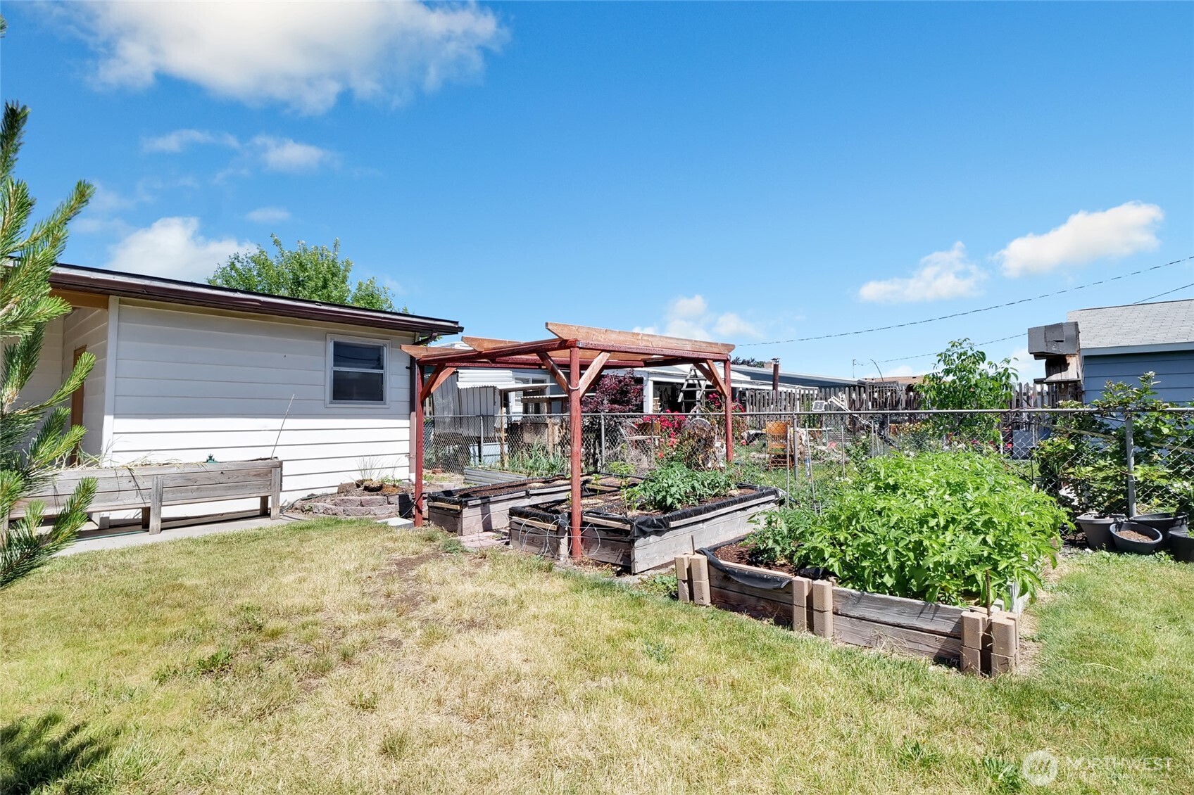 827 S Juniper Drive Property Photo 36