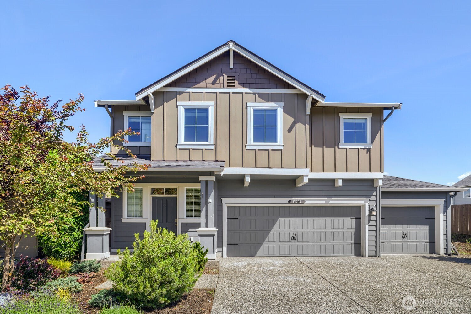 17705 Maple Street Property Photo 3