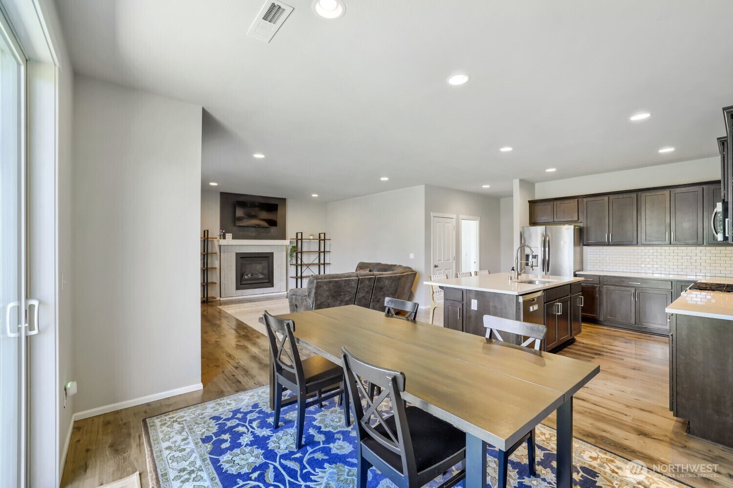 17705 Maple Street Property Photo 6