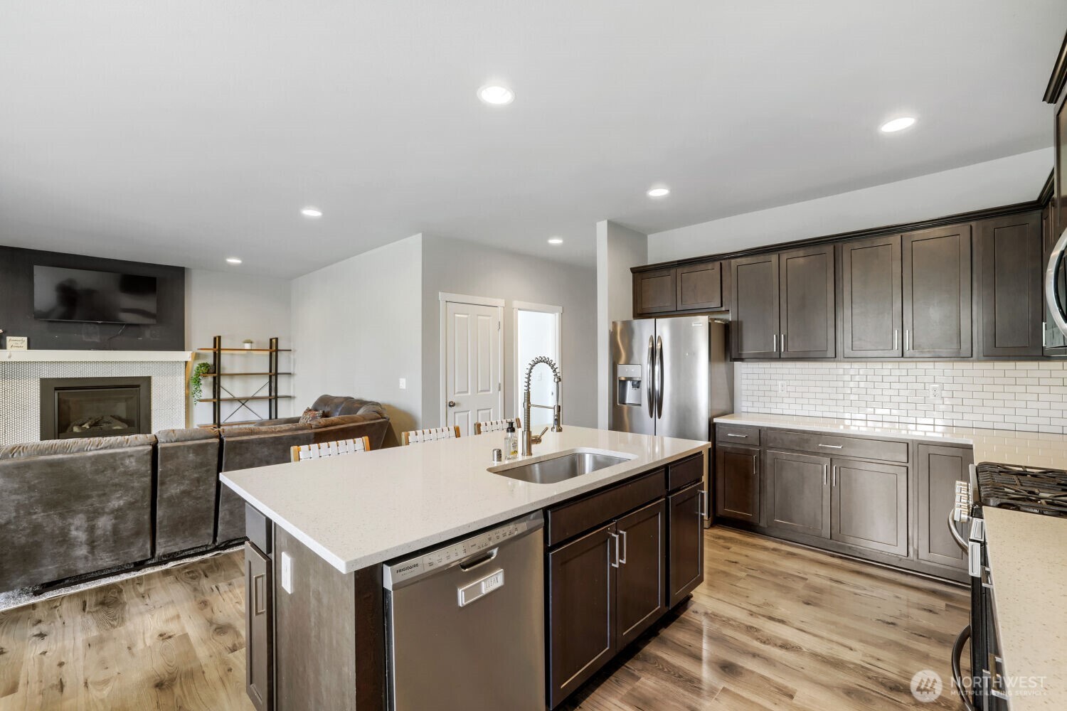 17705 Maple Street Property Photo 10